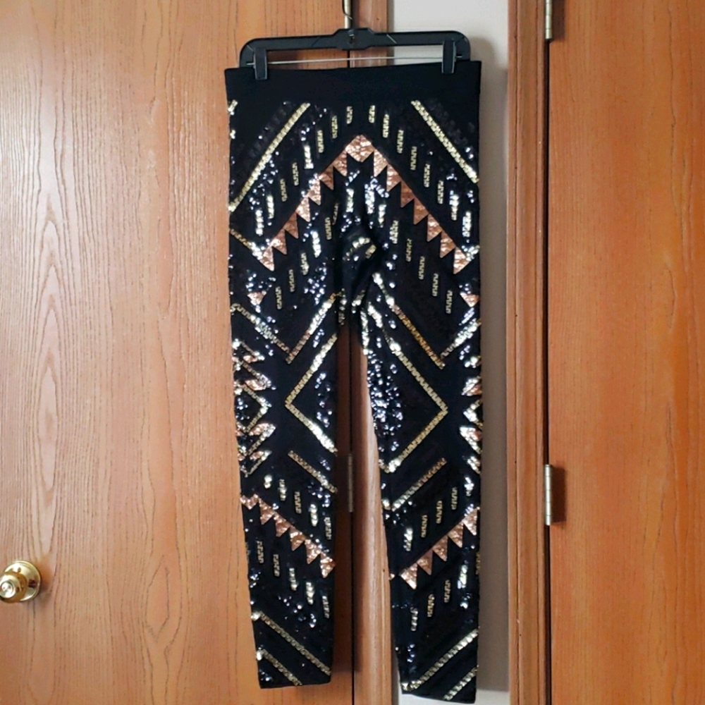 Black sequin leggings!